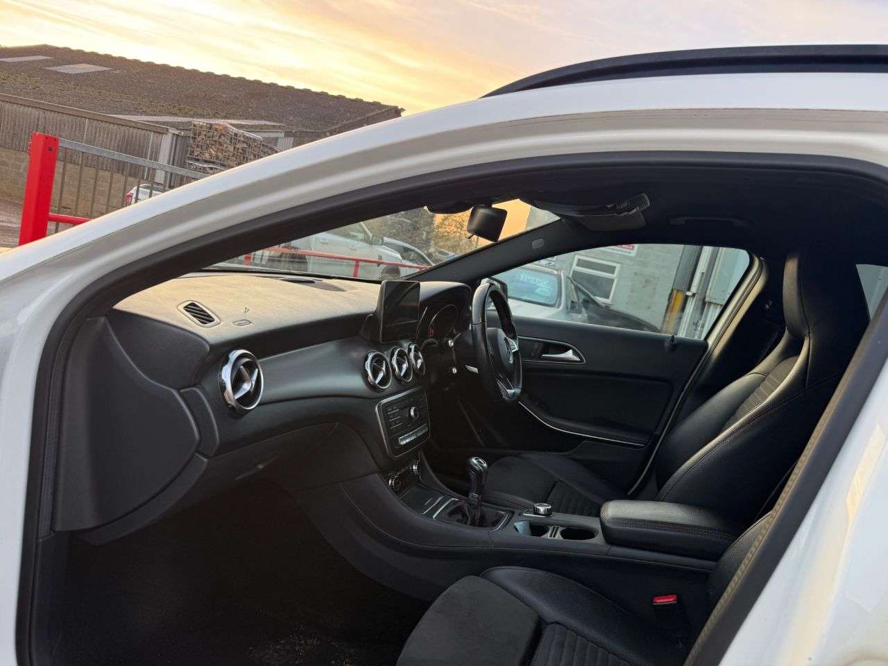 A 2019 MERCEDES-BENZ GLA 1.6 GLA200 AMG Line Edition SUV 5dr Petrol Manual Euro 6 (s/s) (156 ps) A 2019 MERCEDES-BENZ GLA 1.6 GLA200 AMG Line Edition SUV 5dr Petrol Manual Euro 6 (s/s) (156 ps)