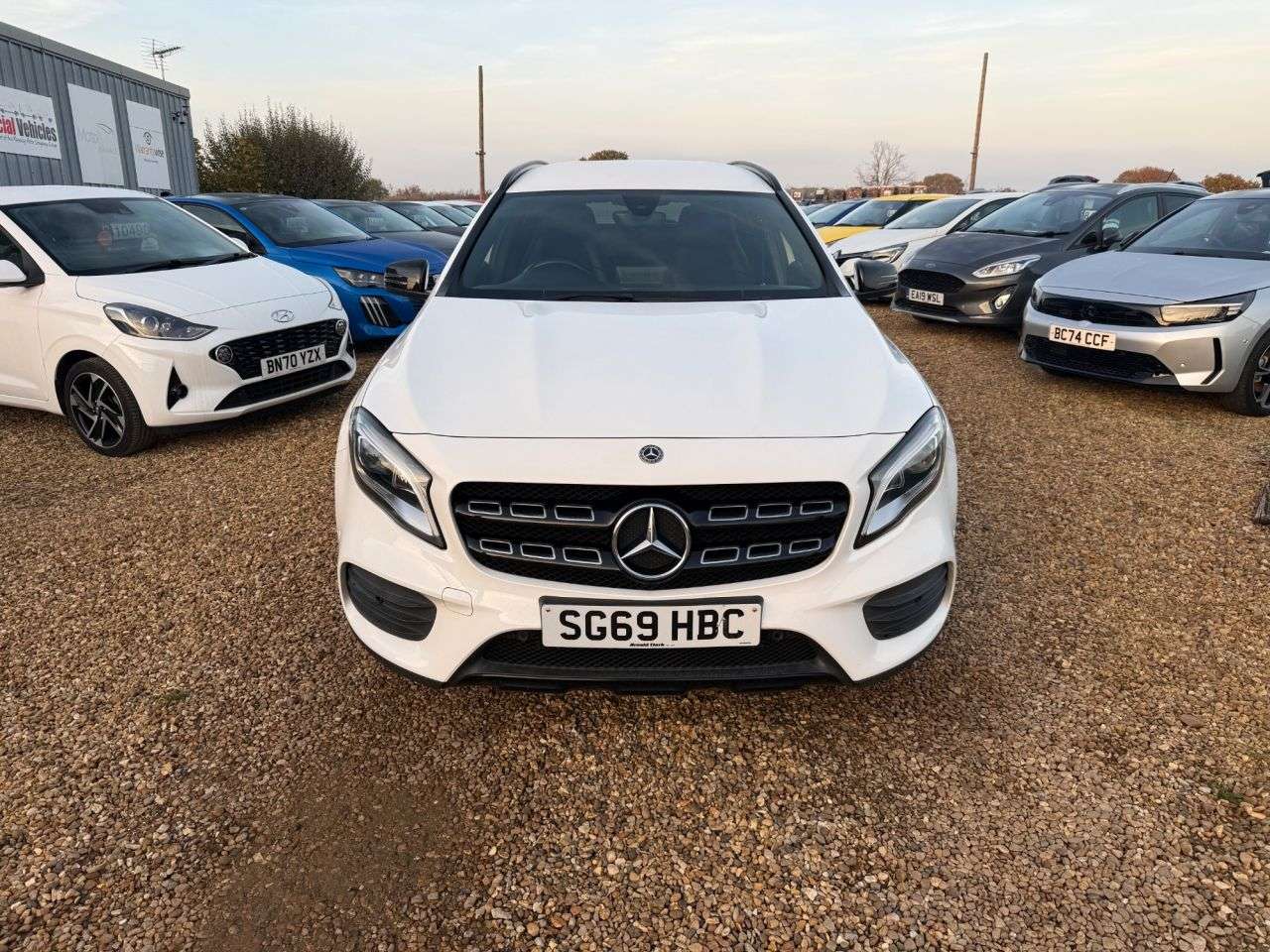 A 2019 MERCEDES-BENZ GLA 1.6 GLA200 AMG Line Edition SUV 5dr Petrol Manual Euro 6 (s/s) (156 ps) A 2019 MERCEDES-BENZ GLA 1.6 GLA200 AMG Line Edition SUV 5dr Petrol Manual Euro 6 (s/s) (156 ps)