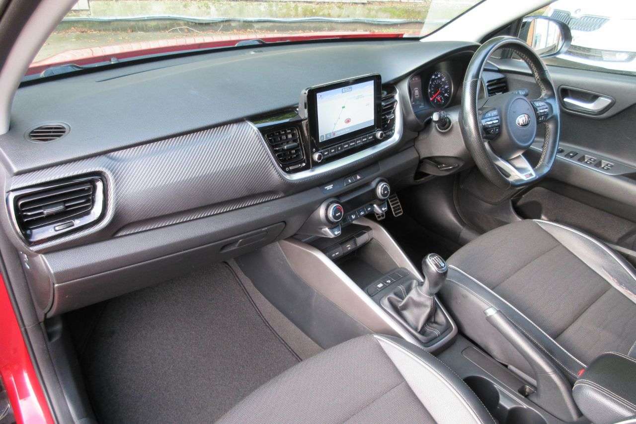 2021 KIA STONIC 2021 KIA STONIC