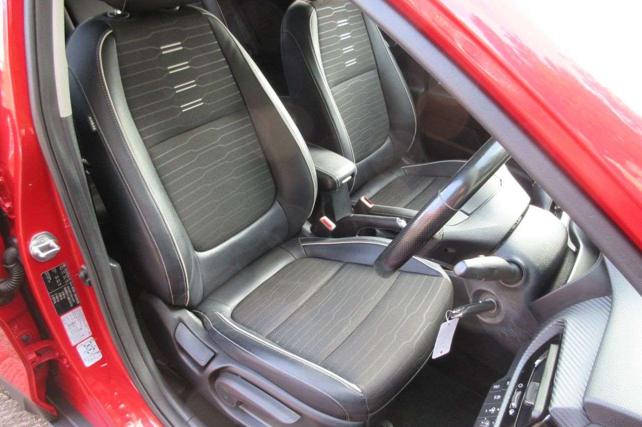 2021 KIA STONIC 2021 KIA STONIC