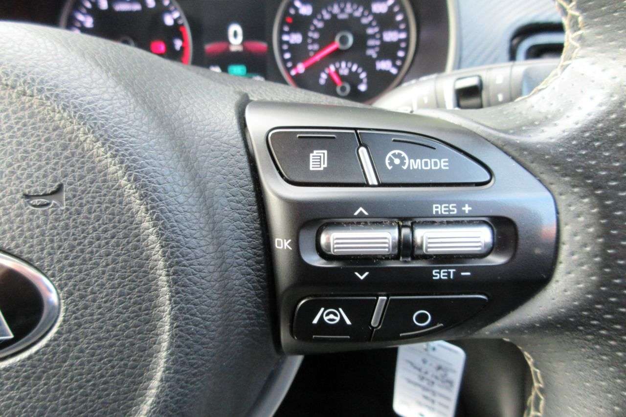 2021 KIA STONIC 2021 KIA STONIC