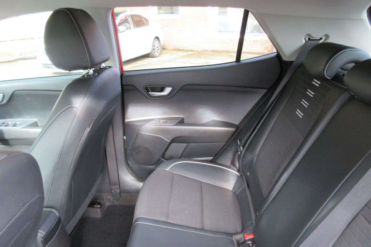 2021 KIA STONIC 2021 KIA STONIC