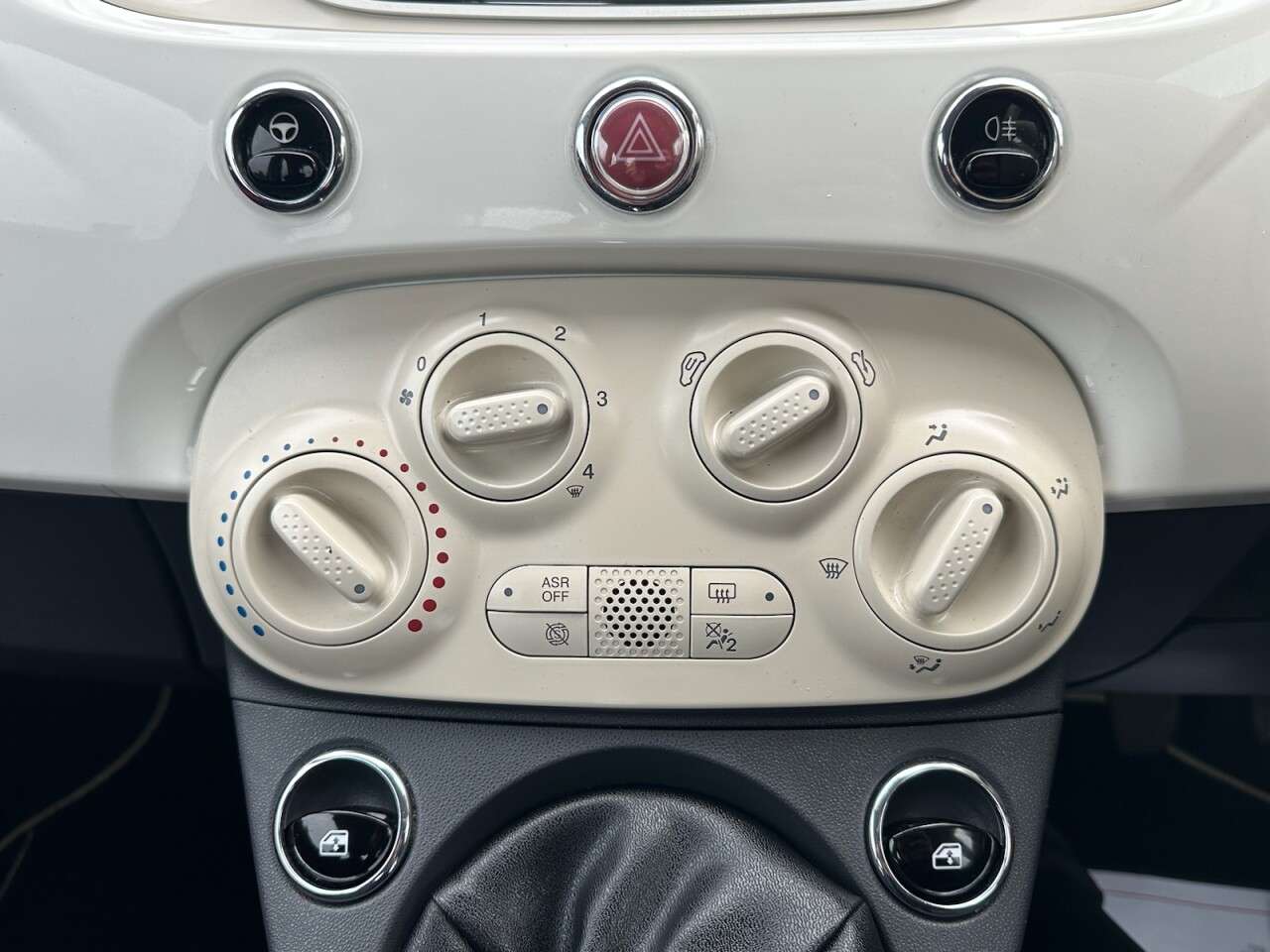 2015 FIAT 500 2015 FIAT 500