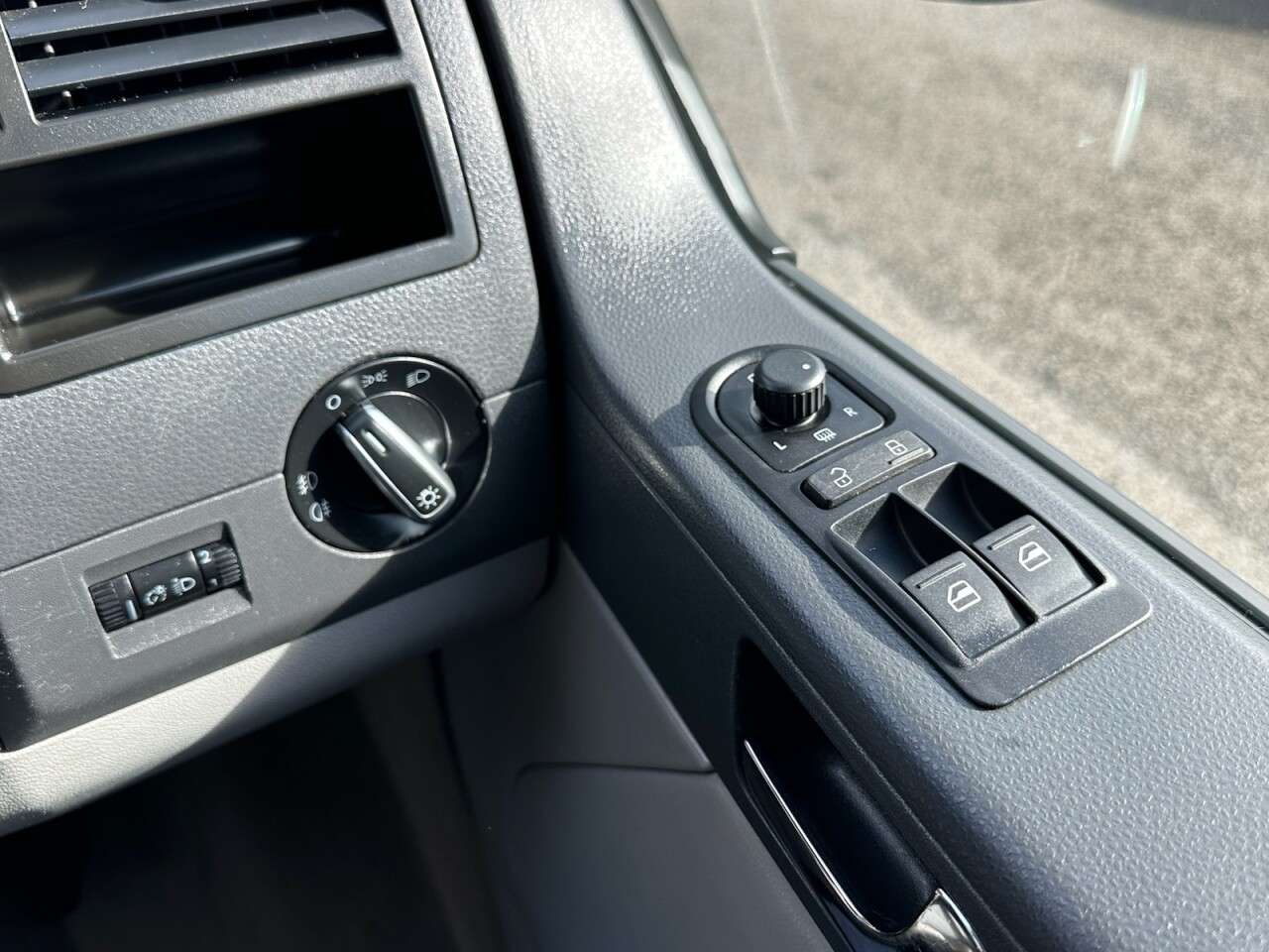 2010 VOLKSWAGEN CARAVELLE 2010 VOLKSWAGEN CARAVELLE