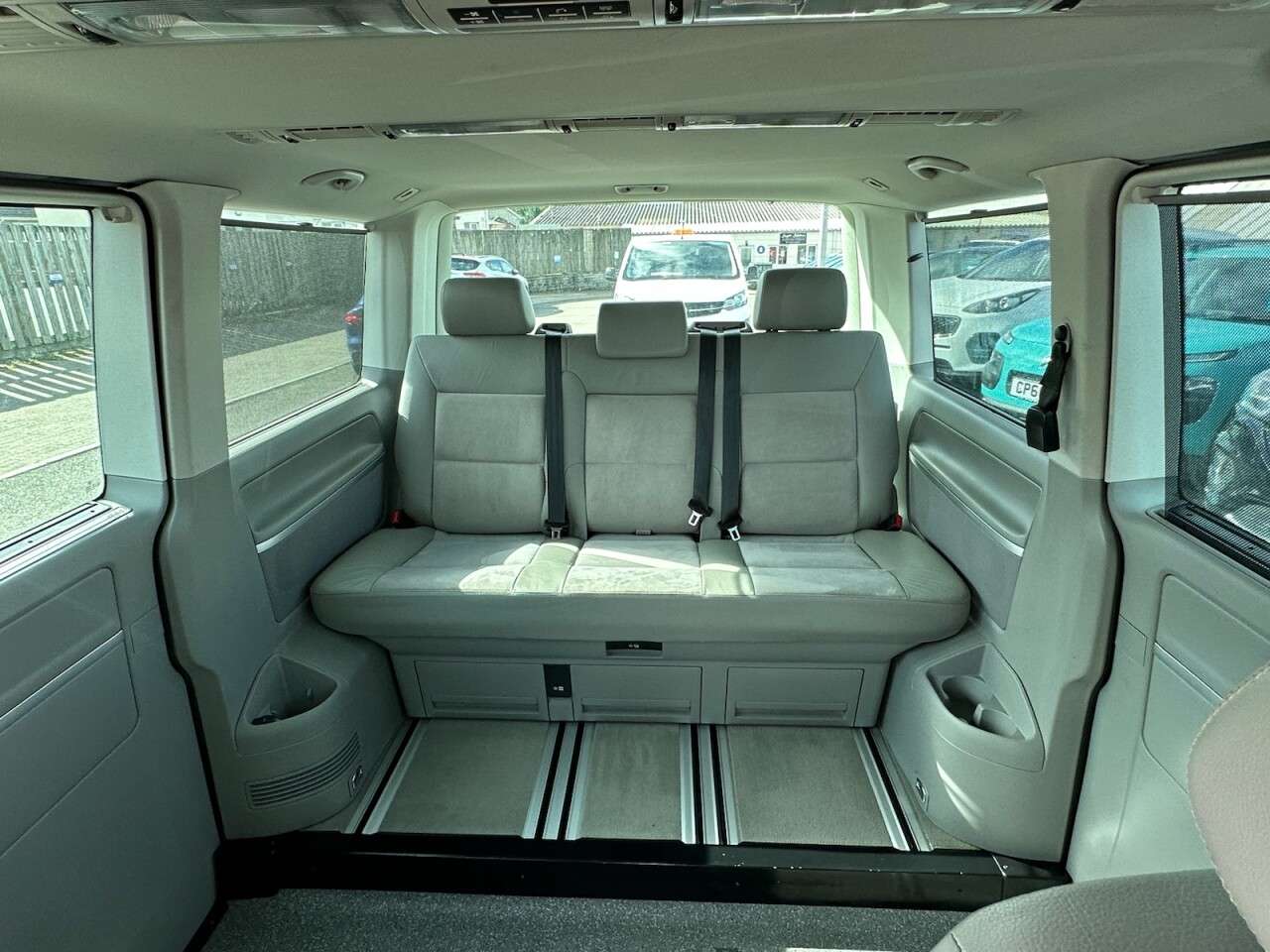 2010 VOLKSWAGEN CARAVELLE 2010 VOLKSWAGEN CARAVELLE