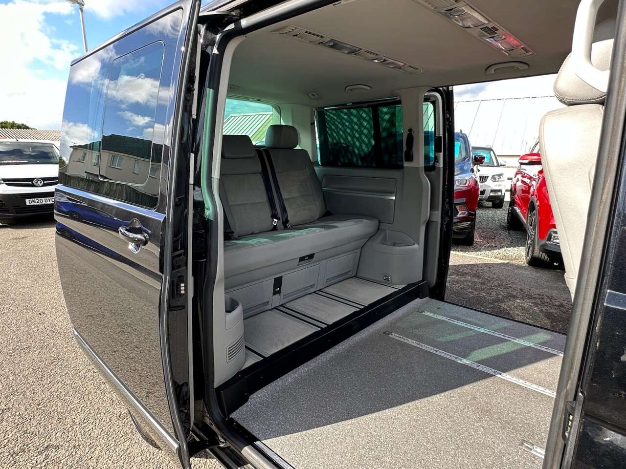 2010 VOLKSWAGEN CARAVELLE 2010 VOLKSWAGEN CARAVELLE