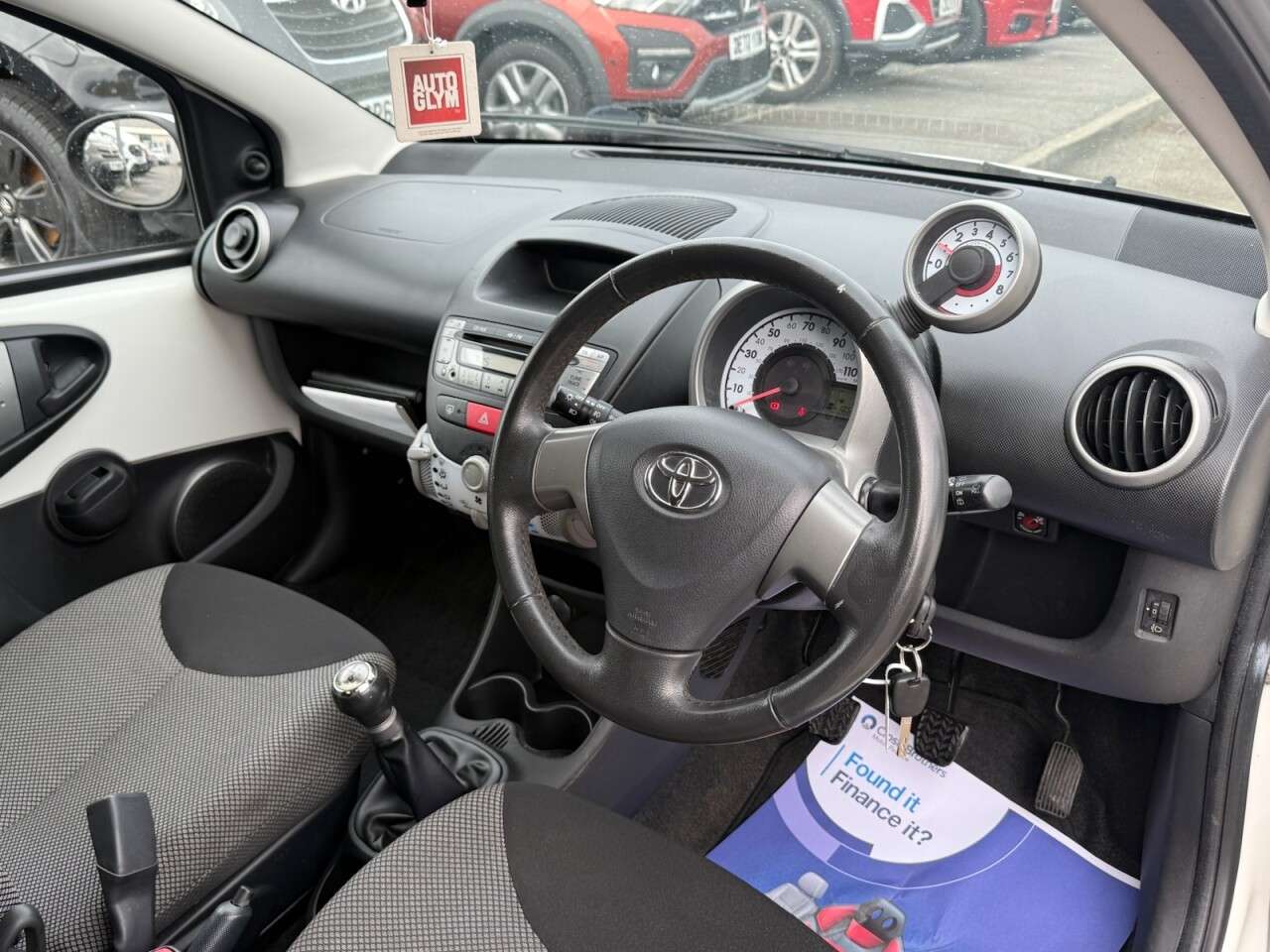 2013 TOYOTA AYGO 2013 TOYOTA AYGO