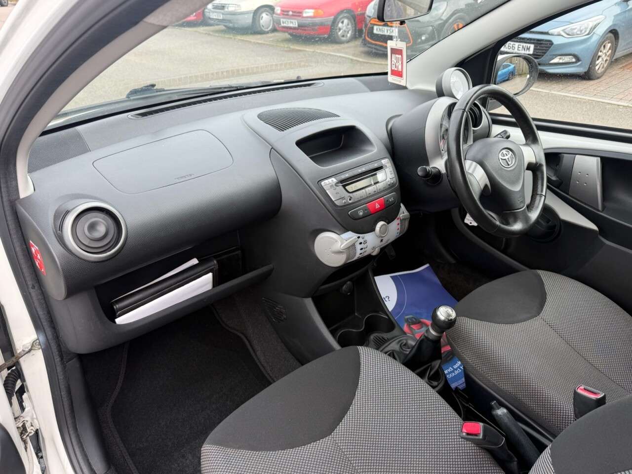 2013 TOYOTA AYGO 2013 TOYOTA AYGO
