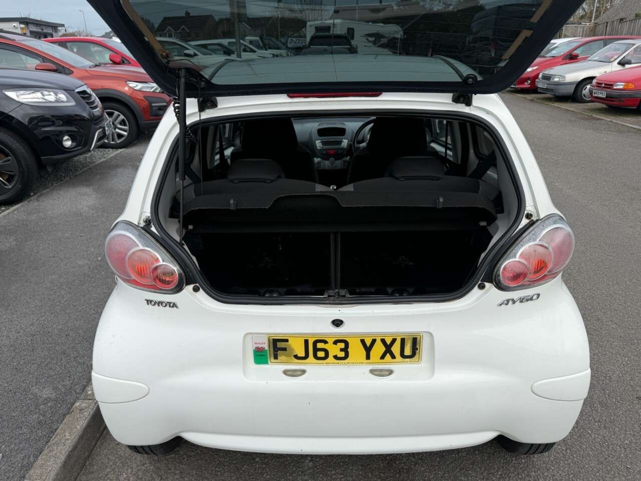 2013 TOYOTA AYGO 2013 TOYOTA AYGO