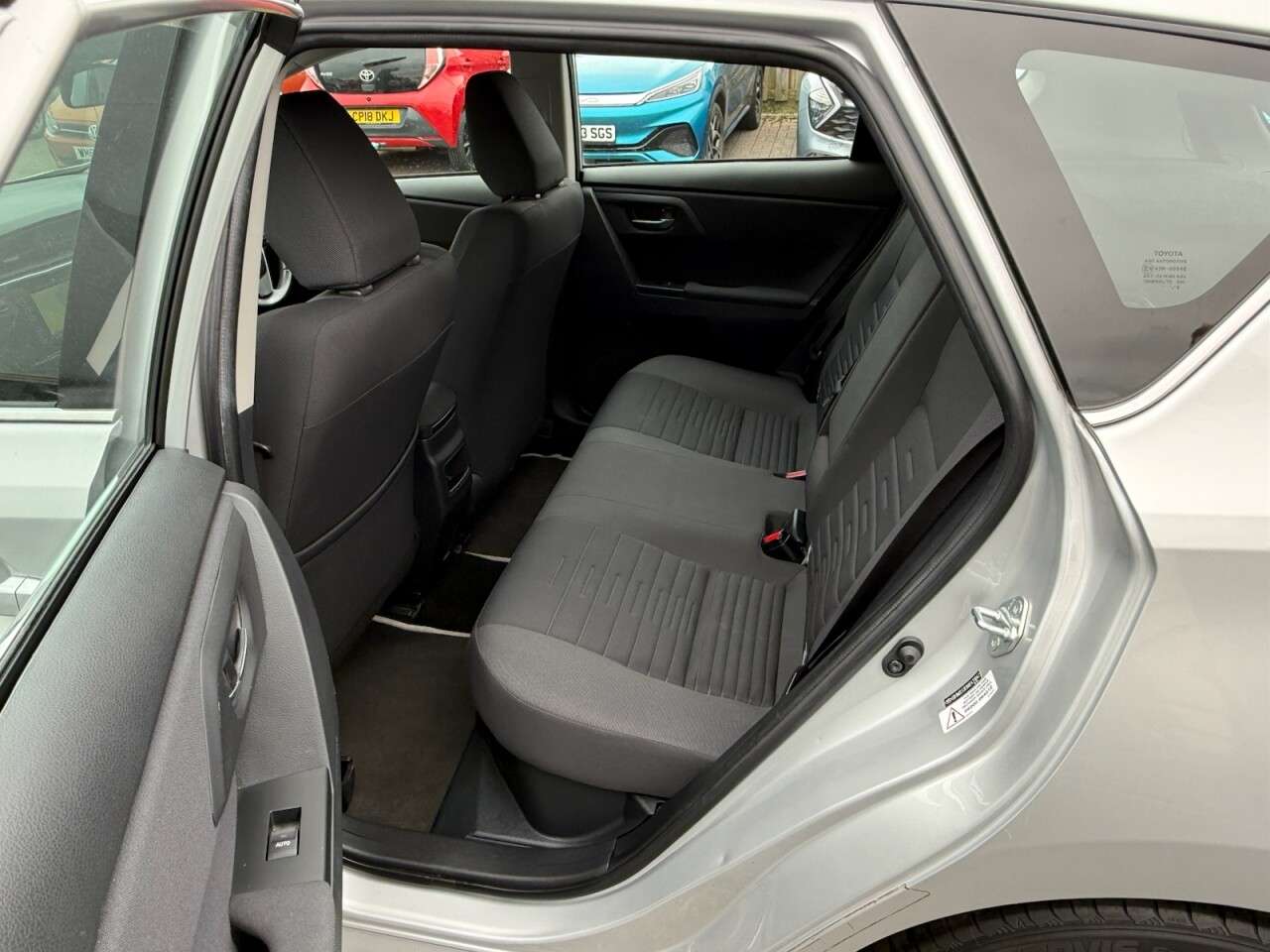 2018 TOYOTA AURIS 2018 TOYOTA AURIS