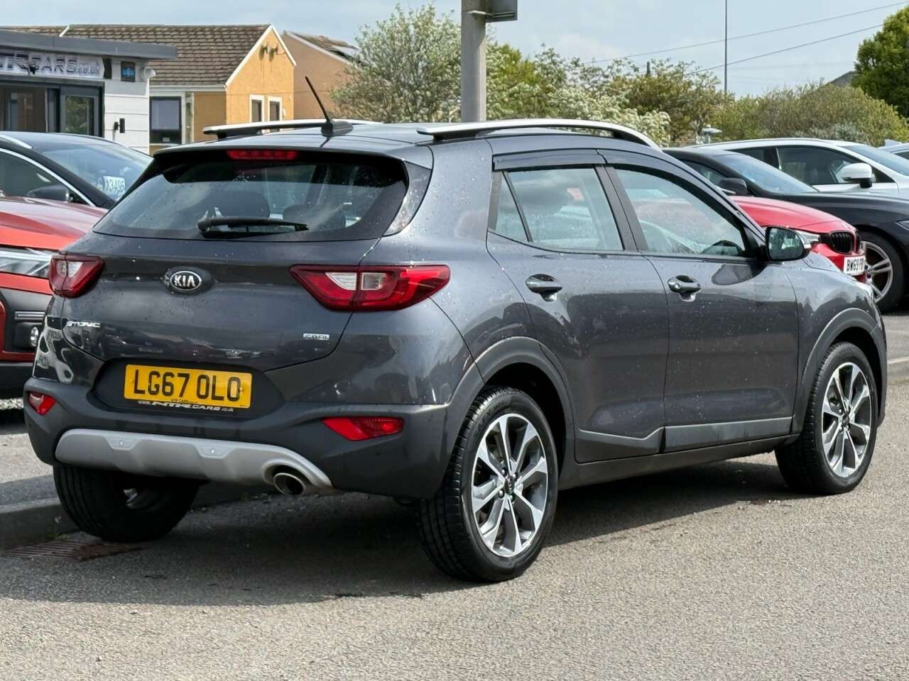 A 2017 KIA STONIC 1.6 CRDi 2 SUV 5dr Diesel Manual Euro 6 (s/s) (108 bhp) A 2017 KIA STONIC 1.6 CRDi 2 SUV 5dr Diesel Manual Euro 6 (s/s) (108 bhp)