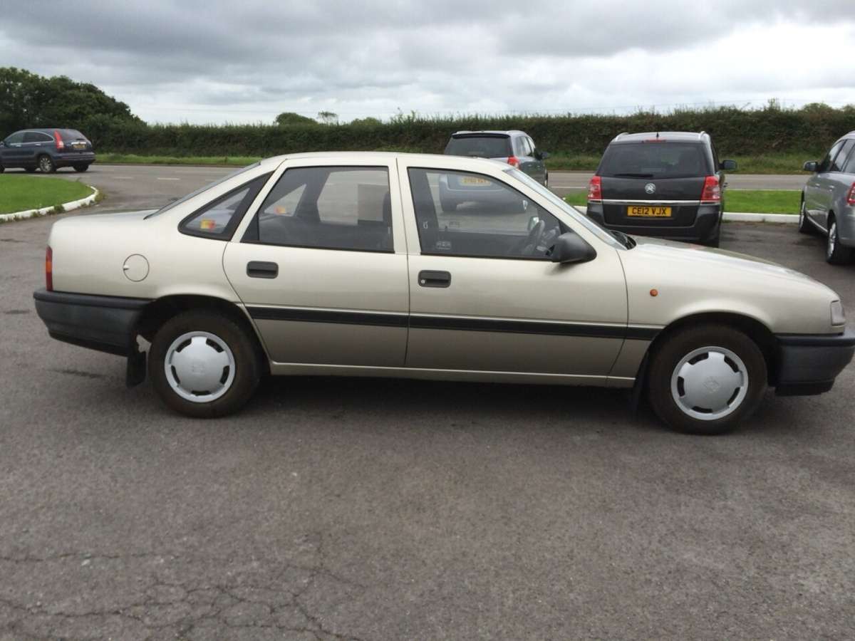 Check out this Vauxhall Cavalier 1990 Petrol Manual