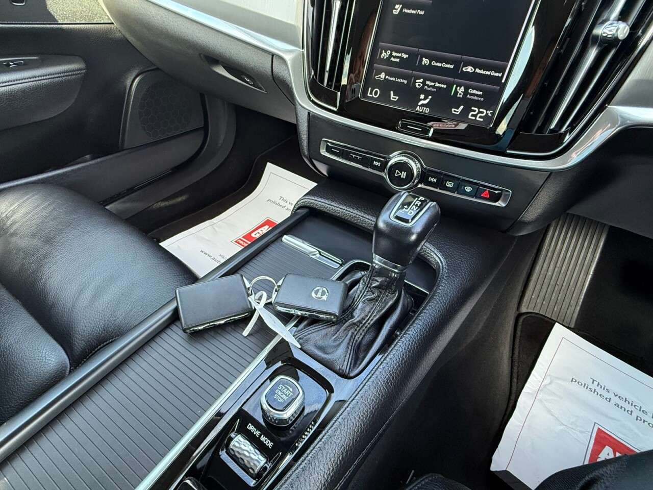 2018 VOLVO V90 2018 VOLVO V90