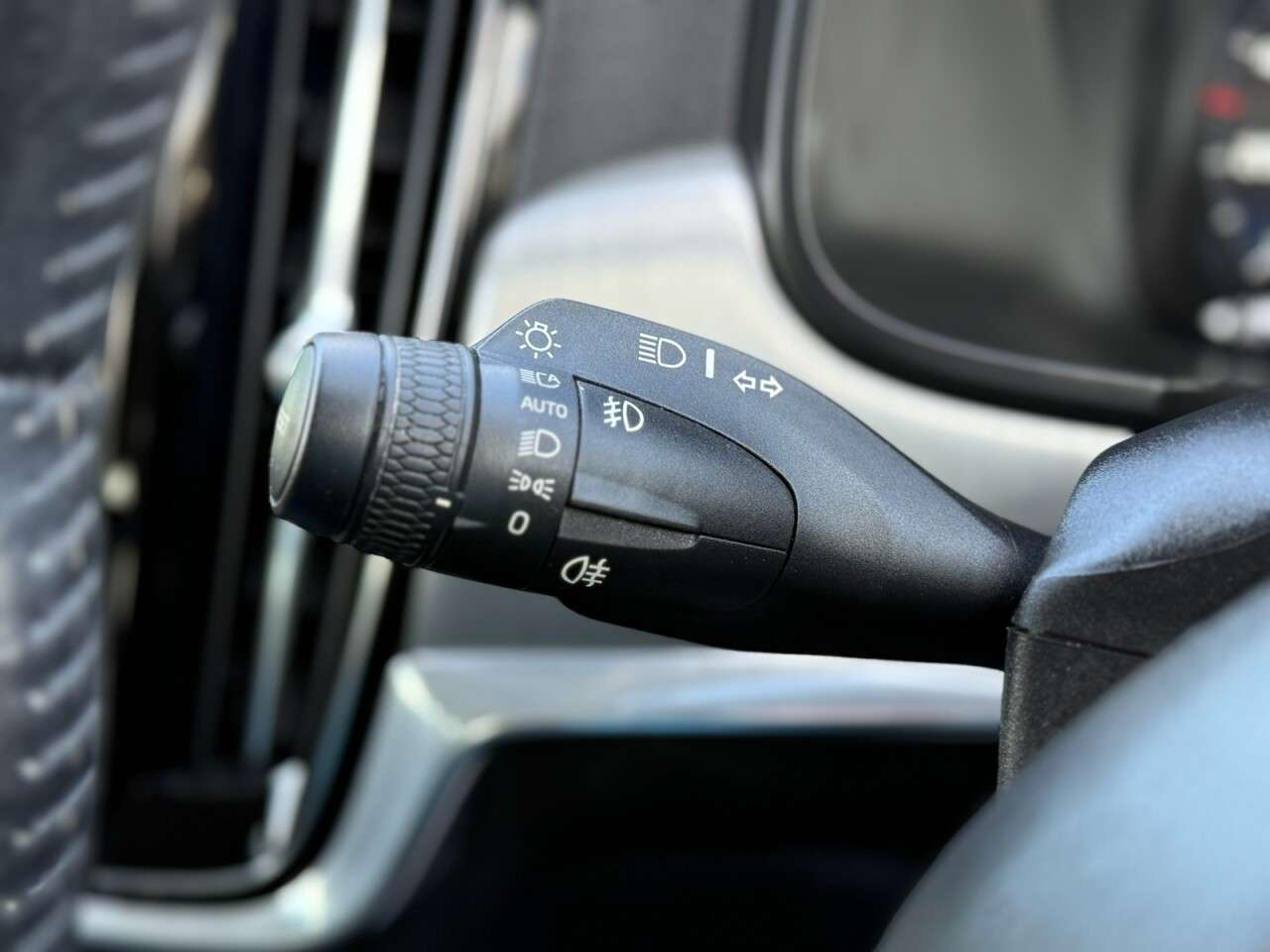 2018 VOLVO V90 2018 VOLVO V90