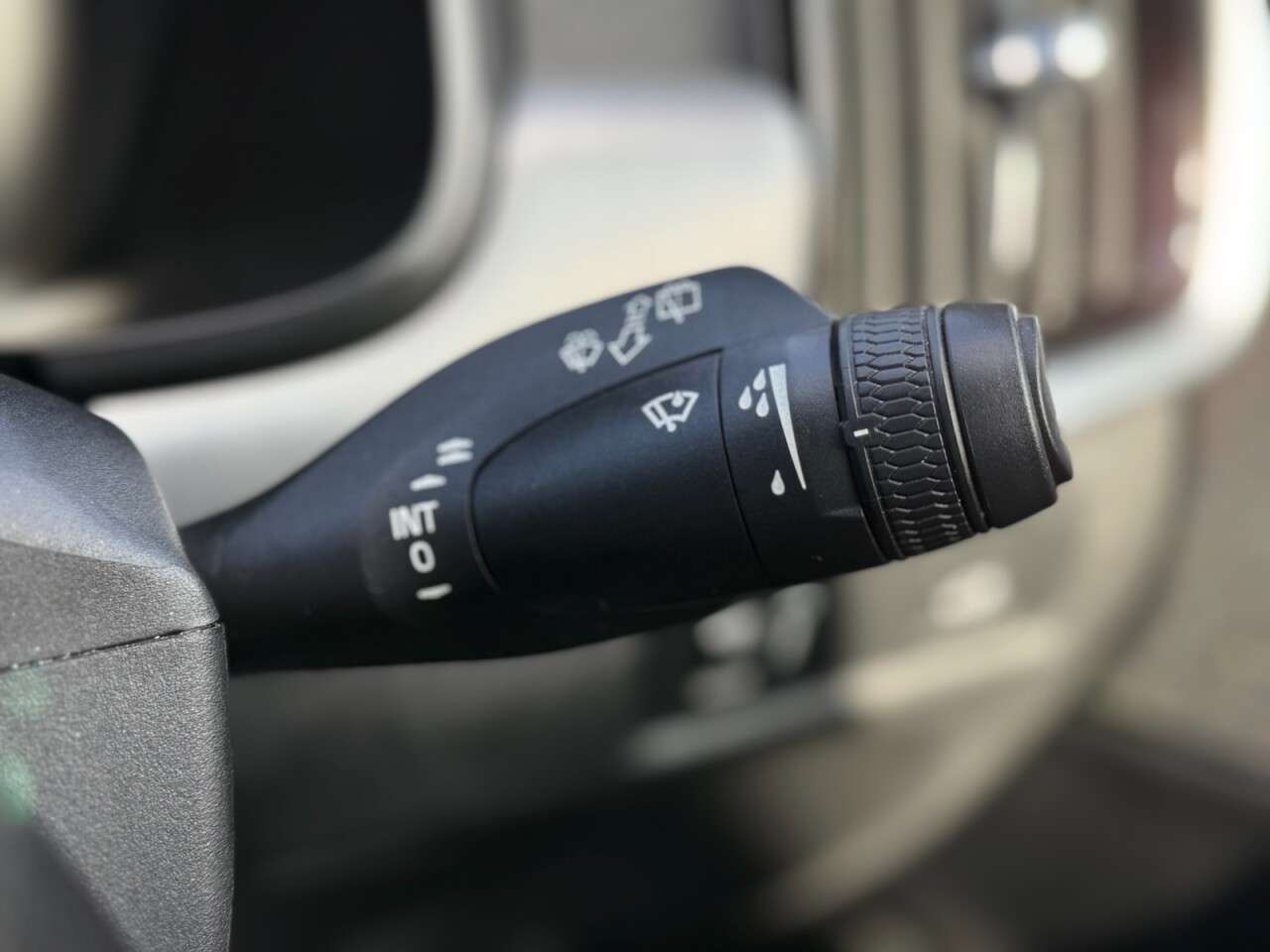 2018 VOLVO V90 2018 VOLVO V90