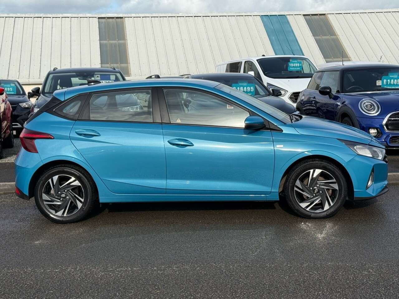 A 2023 HYUNDAI I20 1.0 T-GDi MHEV SE Connect Hatchback 5dr Petrol Hybrid Manual Euro 6 (s/s) ( A 2023 HYUNDAI I20 1.0 T-GDi MHEV SE Connect Hatchback 5dr Petrol Hybrid Manual Euro 6 (s/s) (