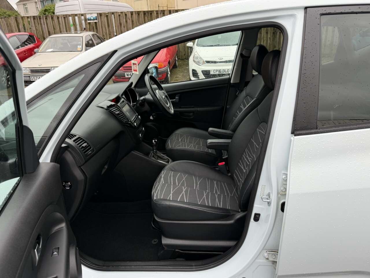 2015 KIA VENGA 2015 KIA VENGA