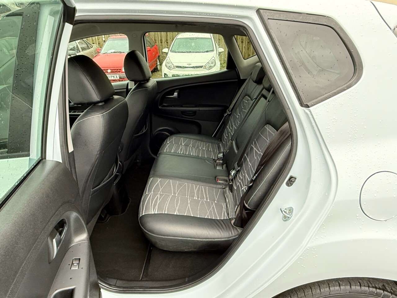 2015 KIA VENGA 2015 KIA VENGA