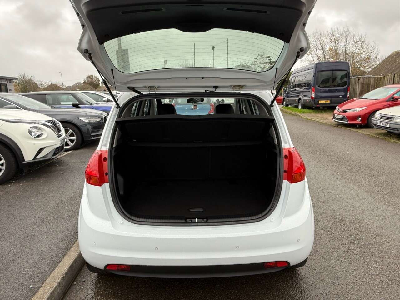 2015 KIA VENGA 2015 KIA VENGA