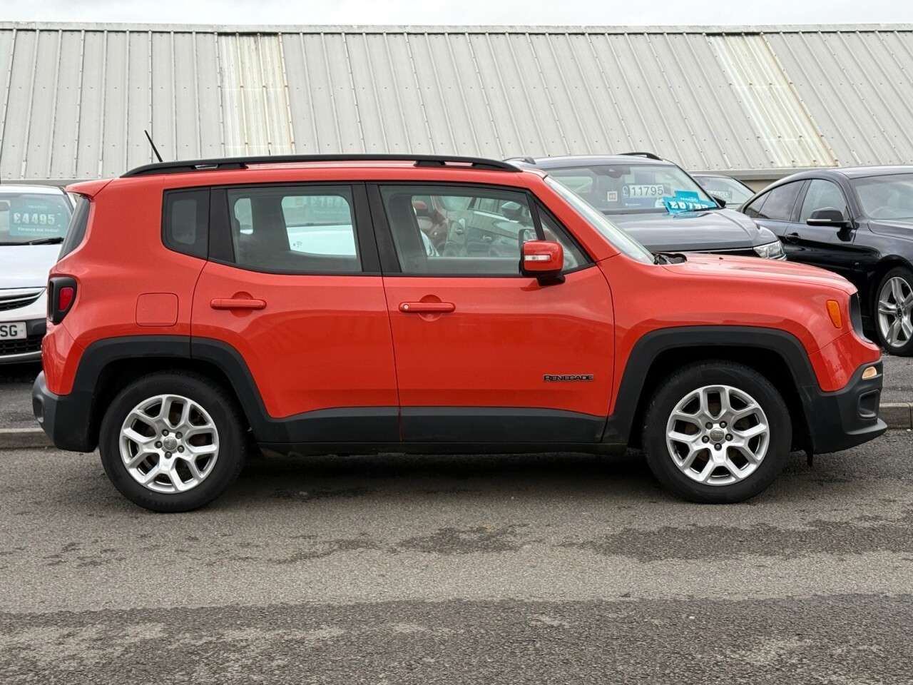 A 2016 JEEP RENEGADE 1.4T MultiAirII Longitude SUV 5dr Petrol Manual Euro 6 (s/s) (140 ps) A 2016 JEEP RENEGADE 1.4T MultiAirII Longitude SUV 5dr Petrol Manual Euro 6 (s/s) (140 ps)