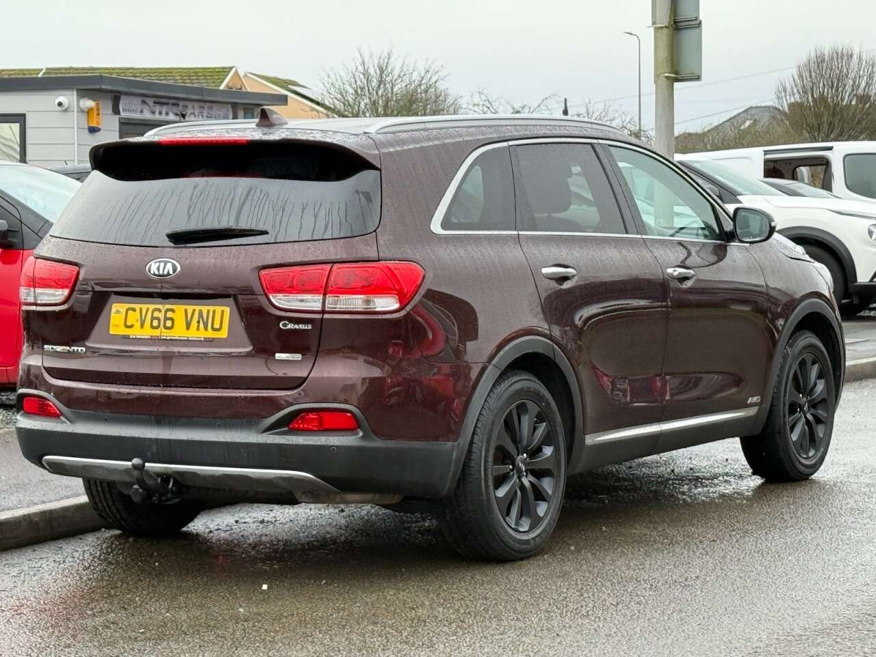 A 2017 KIA SORENTO 2.2 CRDi KX-2 SUV 5dr Diesel Auto AWD Euro 6 (s/s) (197 bhp) A 2017 KIA SORENTO 2.2 CRDi KX-2 SUV 5dr Diesel Auto AWD Euro 6 (s/s) (197 bhp)