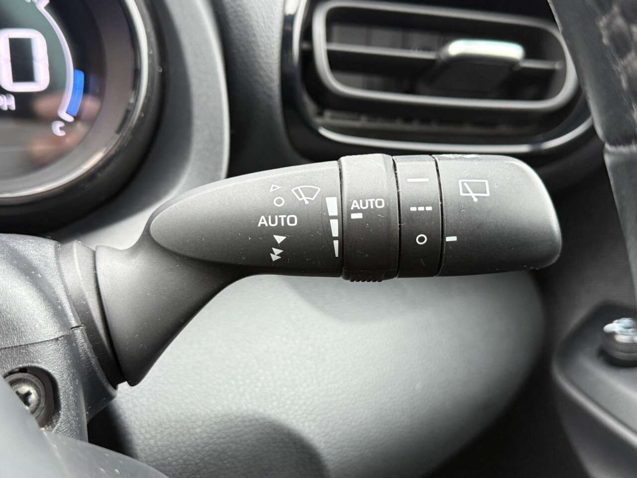 2022 TOYOTA YARIS 2022 TOYOTA YARIS