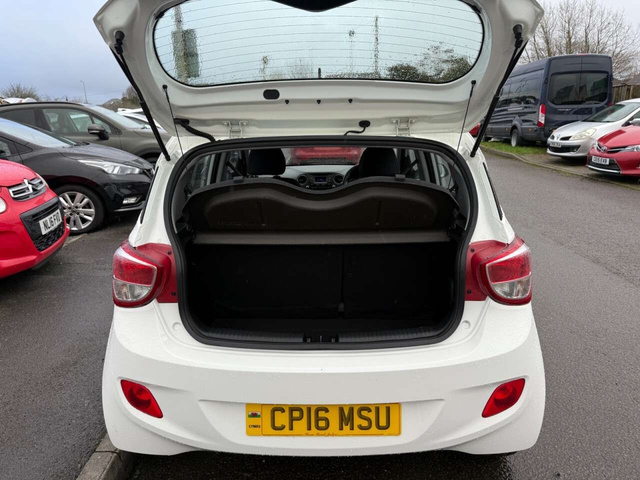 2016 HYUNDAI I10 2016 HYUNDAI I10