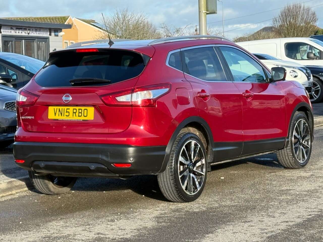 A 2015 NISSAN QASHQAI 1.6 dCi Tekna SUV 5dr Diesel XTRON 2WD Euro 5 (s/s) (130 ps) A 2015 NISSAN QASHQAI 1.6 dCi Tekna SUV 5dr Diesel XTRON 2WD Euro 5 (s/s) (130 ps)