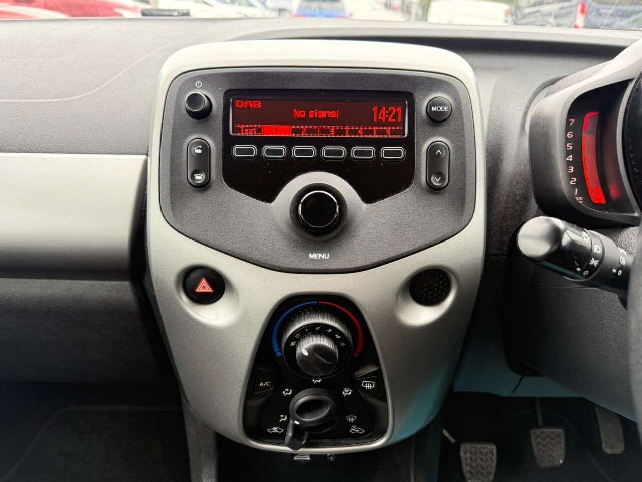 2016 TOYOTA AYGO 2016 TOYOTA AYGO