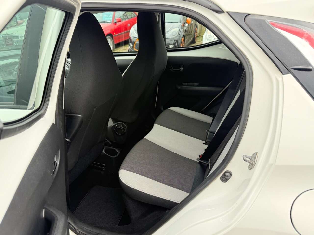 2016 TOYOTA AYGO 2016 TOYOTA AYGO