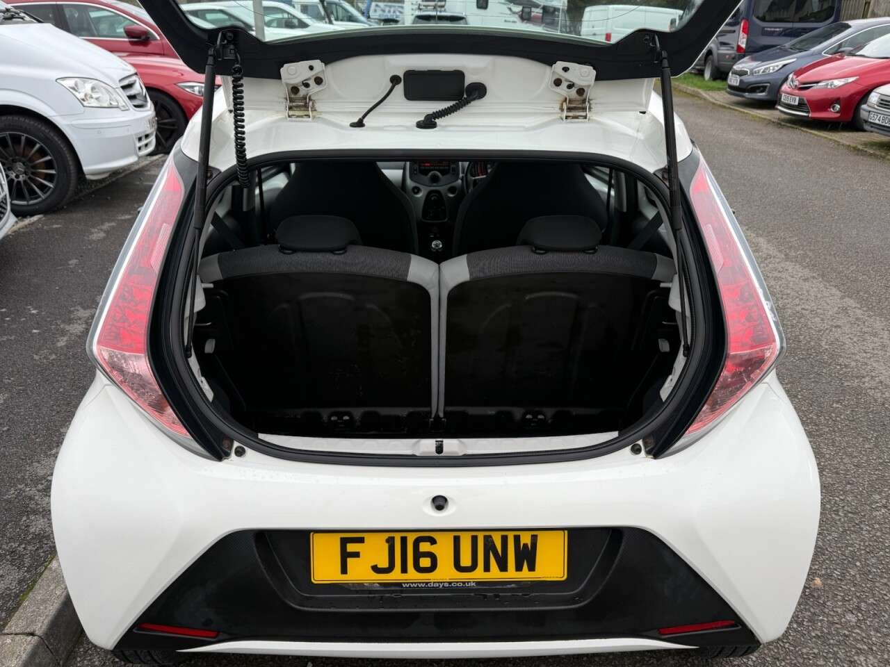 2016 TOYOTA AYGO 2016 TOYOTA AYGO