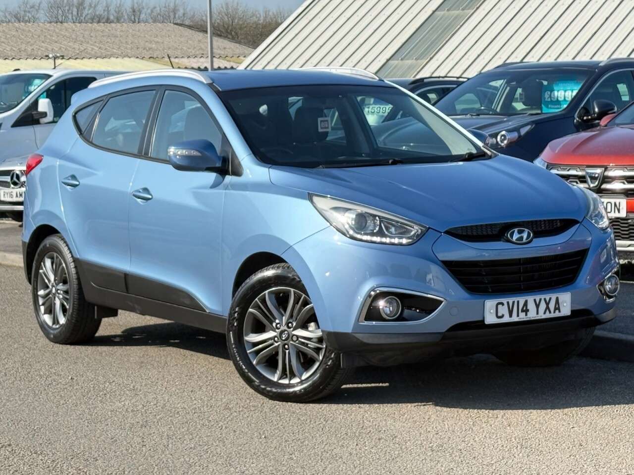 A 2014 HYUNDAI IX35 1.7 CRDi SE SUV 5dr Diesel Manual Euro 5 (s/s) (115 ps) A 2014 HYUNDAI IX35 1.7 CRDi SE SUV 5dr Diesel Manual Euro 5 (s/s) (115 ps)