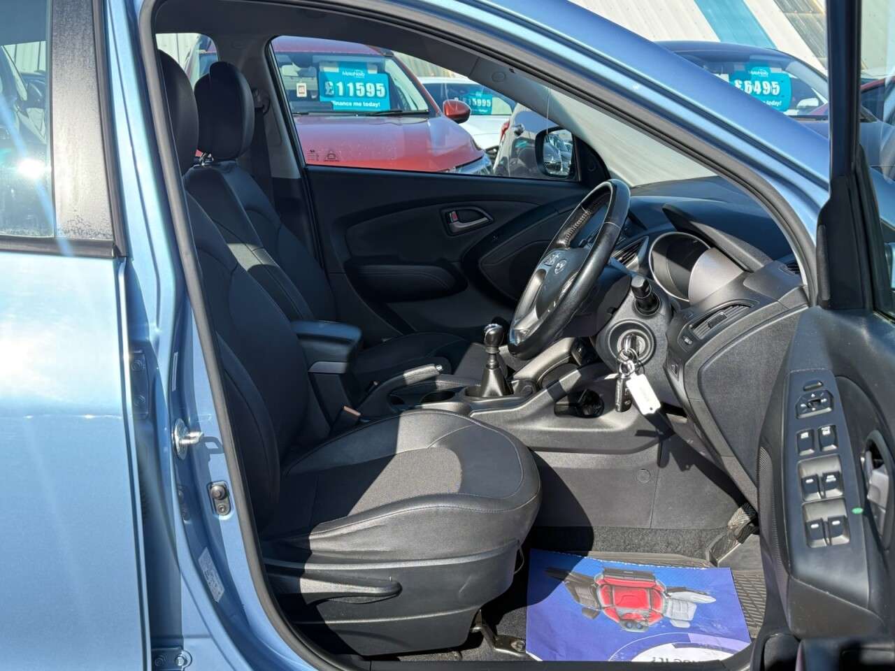 A 2014 HYUNDAI IX35 1.7 CRDi SE SUV 5dr Diesel Manual Euro 5 (s/s) (115 ps) A 2014 HYUNDAI IX35 1.7 CRDi SE SUV 5dr Diesel Manual Euro 5 (s/s) (115 ps)