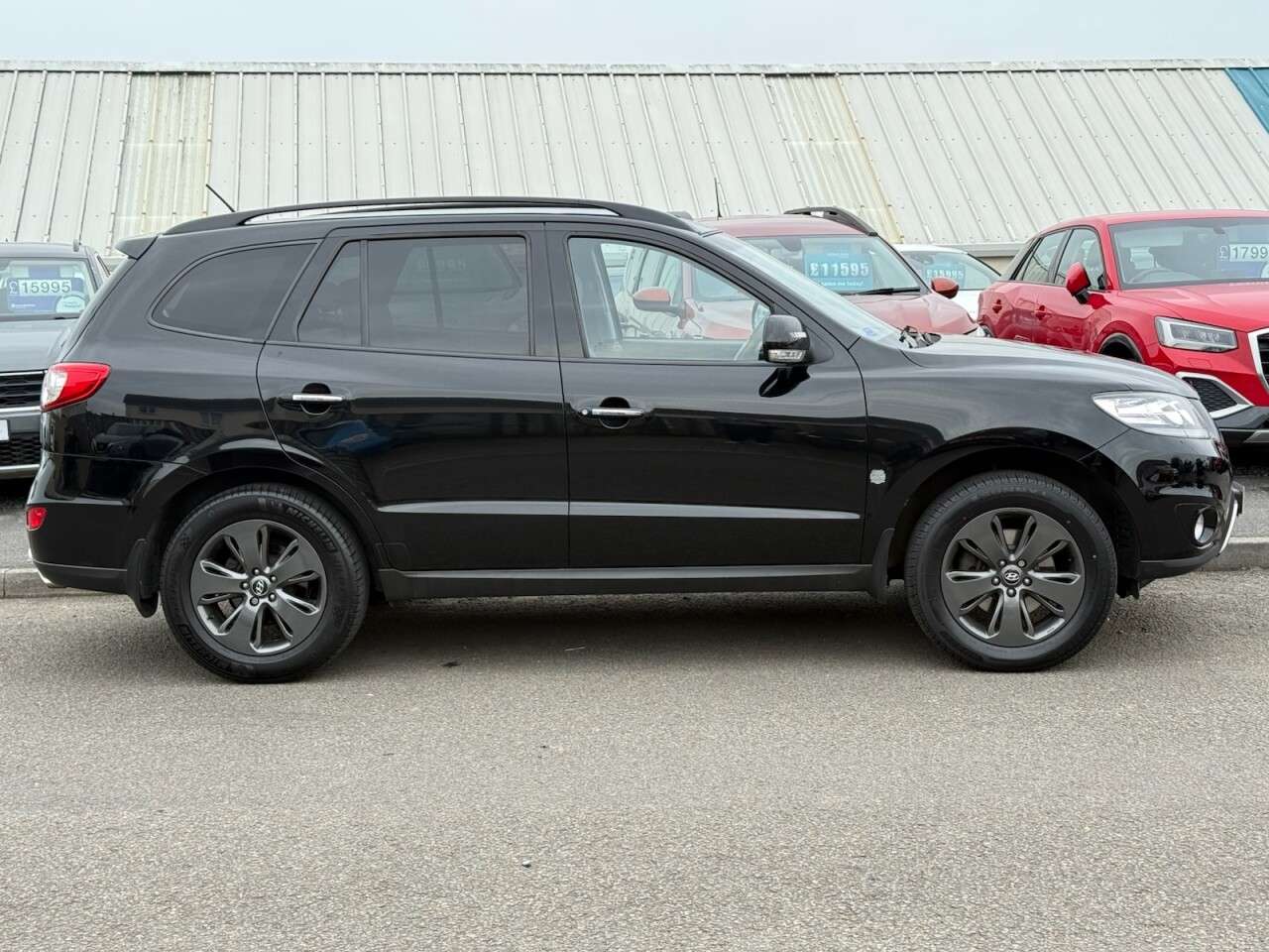 A 2012 HYUNDAI SANTA FE 2.2 CRDi Premium SUV 5dr Diesel Manual 4WD Euro 5 (5 seat) (194 bhp) A 2012 HYUNDAI SANTA FE 2.2 CRDi Premium SUV 5dr Diesel Manual 4WD Euro 5 (5 seat) (194 bhp)