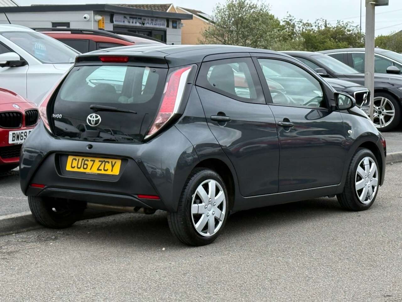 A 2018 TOYOTA AYGO 1.0 VVT-i x-play Hatchback 5dr Petrol Manual Euro 6 (68 ps) A 2018 TOYOTA AYGO 1.0 VVT-i x-play Hatchback 5dr Petrol Manual Euro 6 (68 ps)