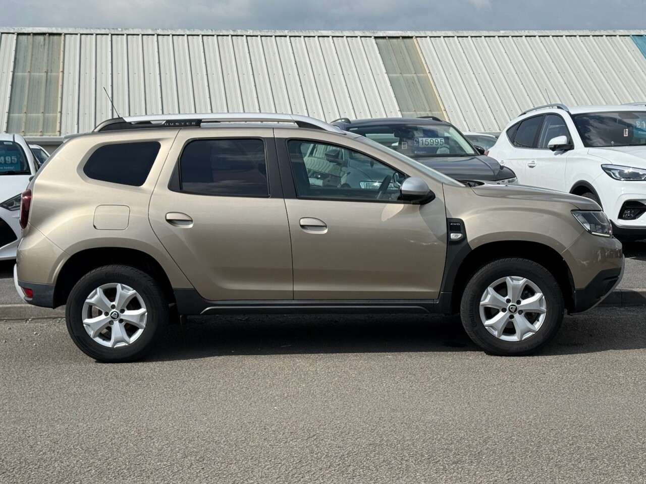 A 2018 DACIA DUSTER 1.6 SCe Comfort SUV 5dr Petrol Manual 4WD Euro 6 (s/s) (115 ps) A 2018 DACIA DUSTER 1.6 SCe Comfort SUV 5dr Petrol Manual 4WD Euro 6 (s/s) (115 ps)