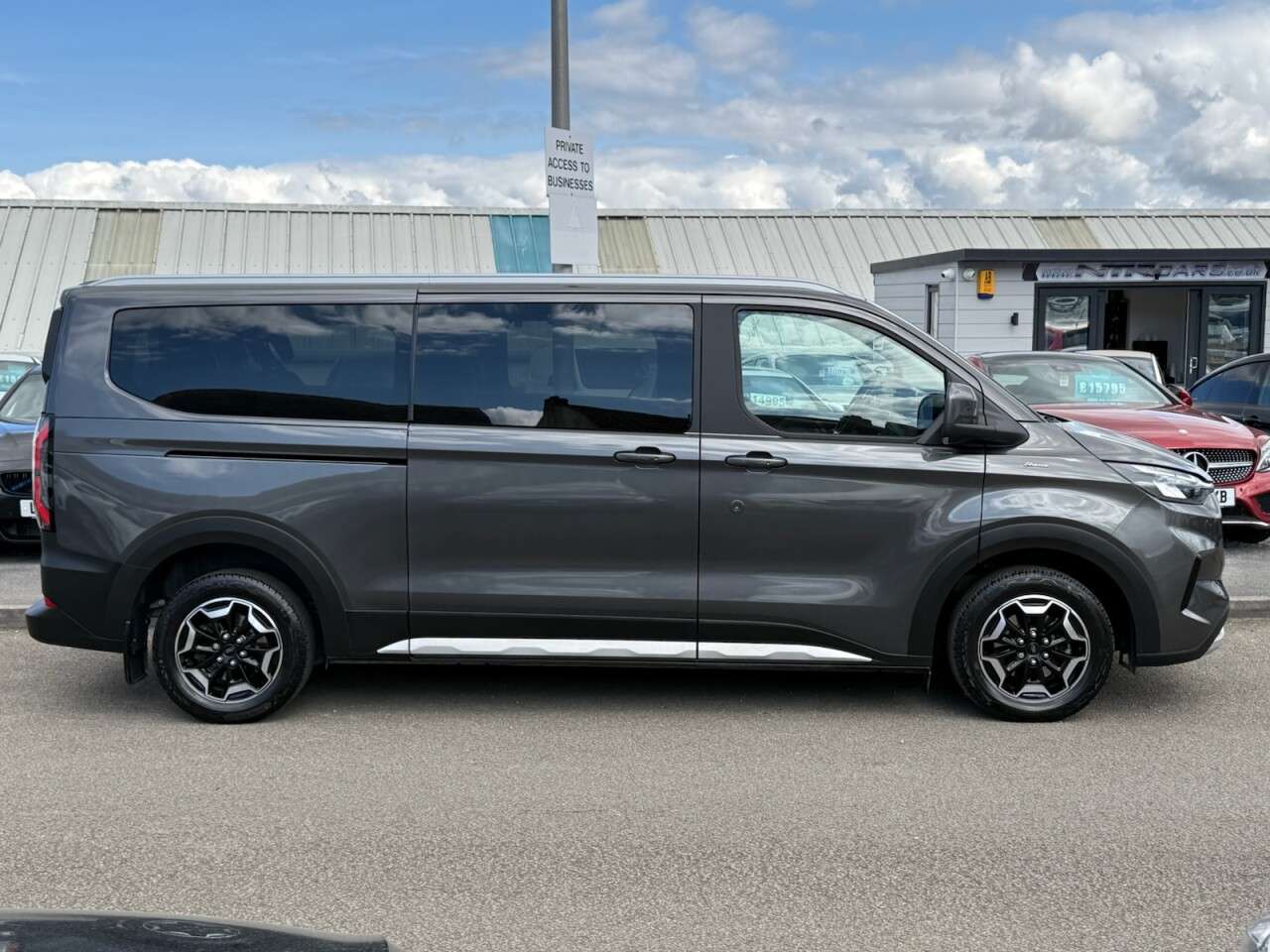 A 2025 FORD TOURNEO CUSTOM 2.0 320 EcoBlue Active Minibus Double Cab 5dr Diesel Auto L2 Euro 6 (s/s) ( A 2025 FORD TOURNEO CUSTOM 2.0 320 EcoBlue Active Minibus Double Cab 5dr Diesel Auto L2 Euro 6 (s/s) (