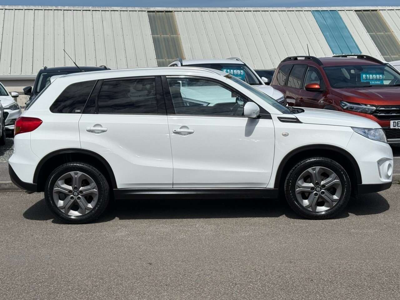 A 2016 SUZUKI VITARA 1.6 SZ-T SUV 5dr Petrol Manual Euro 6 (s/s) (120 ps) A 2016 SUZUKI VITARA 1.6 SZ-T SUV 5dr Petrol Manual Euro 6 (s/s) (120 ps)