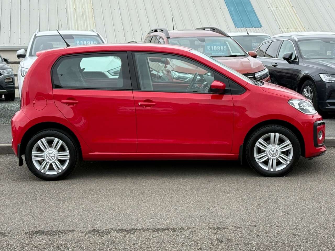 A 2018 VOLKSWAGEN UP! 1.0 High up! Hatchback 5dr Petrol Manual Euro 6 (s/s) (90 ps) A 2018 VOLKSWAGEN UP! 1.0 High up! Hatchback 5dr Petrol Manual Euro 6 (s/s) (90 ps)