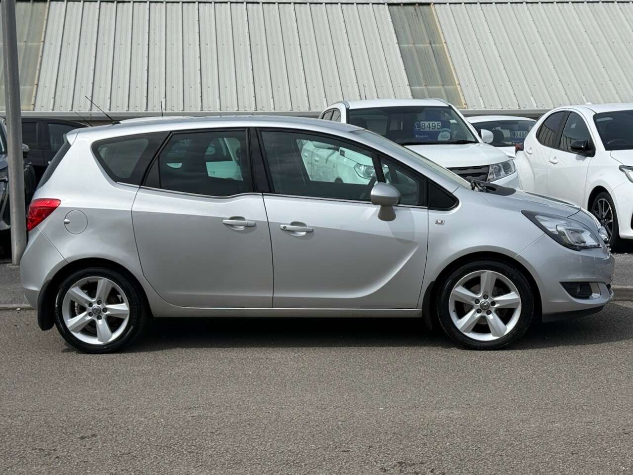 A 2016 VAUXHALL MERIVA 1.4i Tech Line MPV 5dr Petrol Manual Euro 6 (100 ps) A 2016 VAUXHALL MERIVA 1.4i Tech Line MPV 5dr Petrol Manual Euro 6 (100 ps)