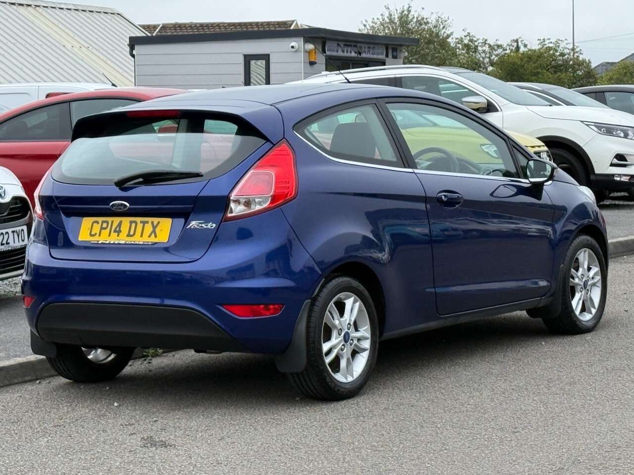 A 2014 FORD FIESTA 1.25 Zetec Hatchback 3dr Petrol Manual Euro 5 (82 ps) A 2014 FORD FIESTA 1.25 Zetec Hatchback 3dr Petrol Manual Euro 5 (82 ps)