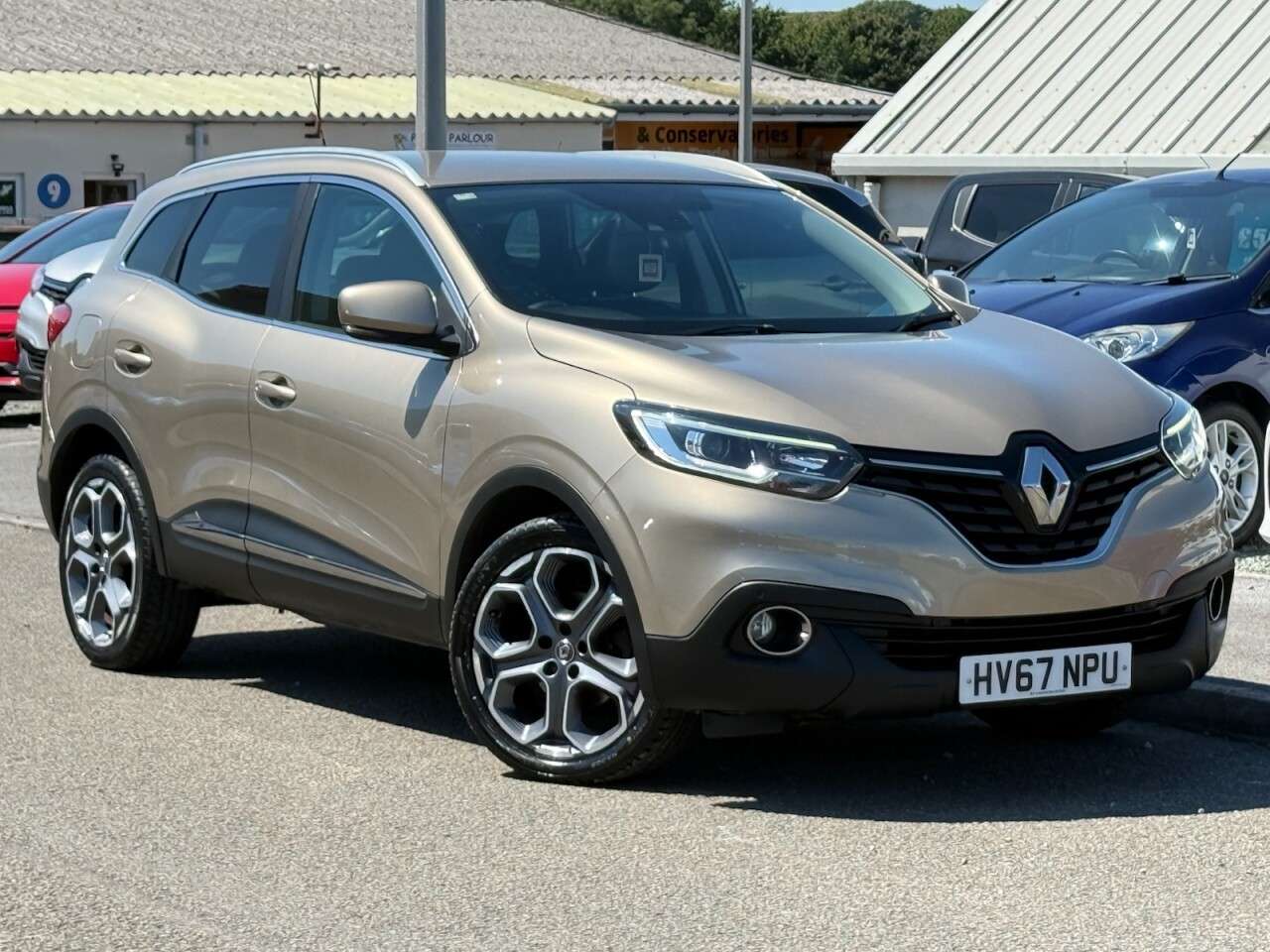 A 2017 RENAULT KADJAR 1.5 dCi Dynamique S Nav SUV 5dr Diesel Manual Euro 6 (s/s) (110 ps) A 2017 RENAULT KADJAR 1.5 dCi Dynamique S Nav SUV 5dr Diesel Manual Euro 6 (s/s) (110 ps)