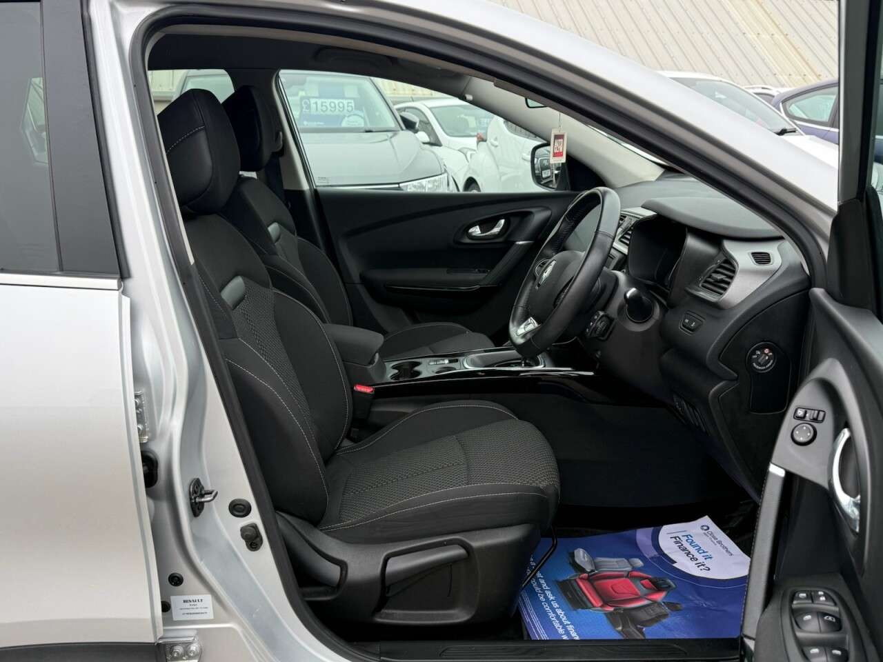 A 2017 RENAULT KADJAR 1.5 dCi Dynamique Nav SUV 5dr Diesel EDC Euro 6 (s/s) (110 ps) A 2017 RENAULT KADJAR 1.5 dCi Dynamique Nav SUV 5dr Diesel EDC Euro 6 (s/s) (110 ps)