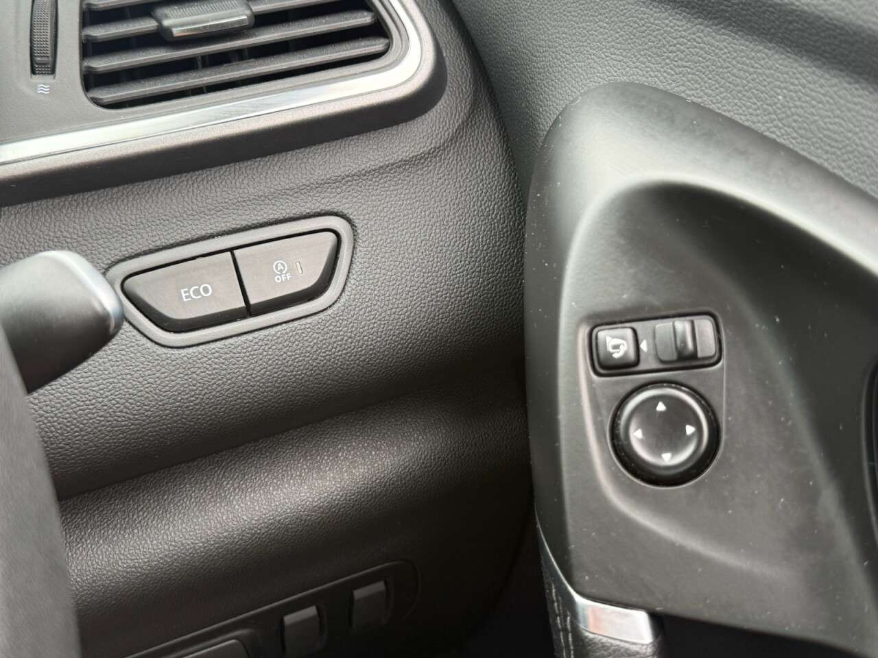 2017 RENAULT KADJAR 2017 RENAULT KADJAR