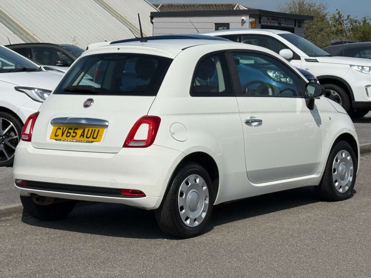 A 2015 FIAT 500 1.2 Pop Hatchback 3dr Petrol Manual Euro 6 (s/s) (69 bhp) A 2015 FIAT 500 1.2 Pop Hatchback 3dr Petrol Manual Euro 6 (s/s) (69 bhp)