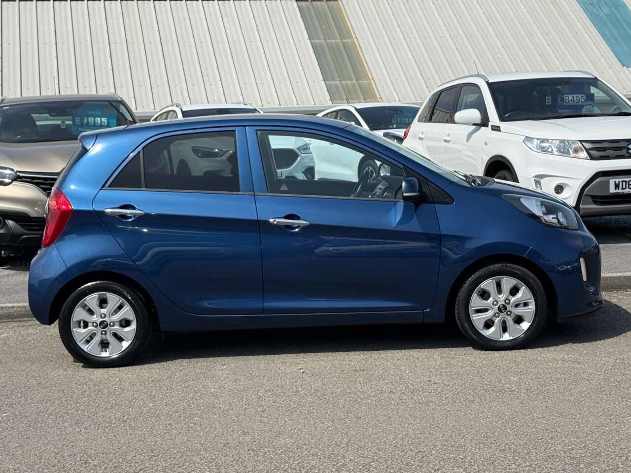 A 2016 KIA PICANTO 1.25 EcoDynamics 2 Hatchback 5dr Petrol Manual Euro 6 (s/s) (84 bhp) A 2016 KIA PICANTO 1.25 EcoDynamics 2 Hatchback 5dr Petrol Manual Euro 6 (s/s) (84 bhp)