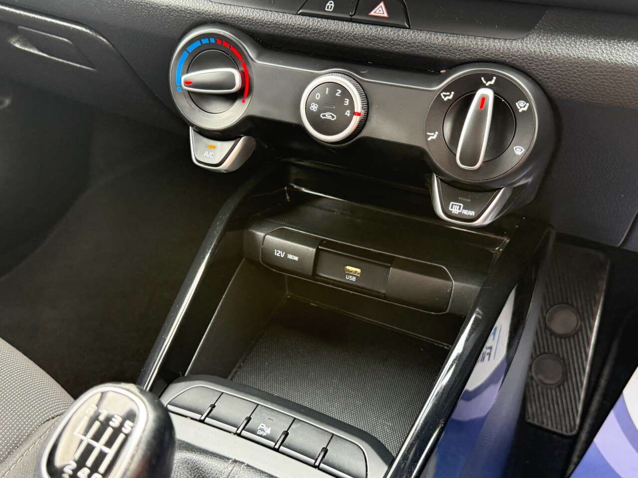 2021 KIA RIO 2021 KIA RIO