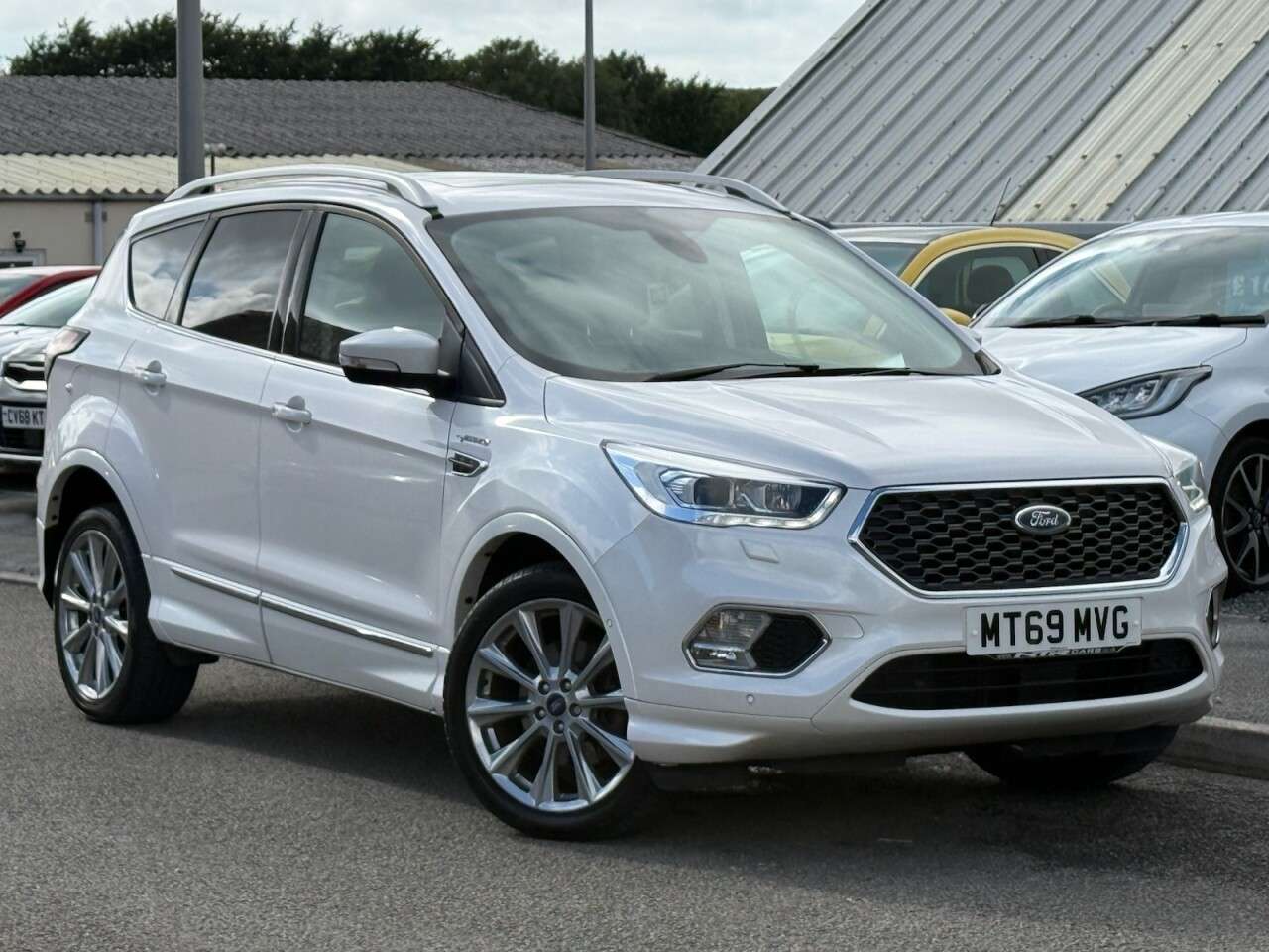 A 2019 FORD KUGA 2.0 TDCi Vignale SUV 5dr Diesel Powershift AWD Euro 6 (s/s) (180 ps) A 2019 FORD KUGA 2.0 TDCi Vignale SUV 5dr Diesel Powershift AWD Euro 6 (s/s) (180 ps)