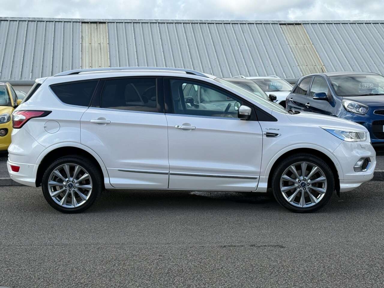 A 2019 FORD KUGA 2.0 TDCi Vignale SUV 5dr Diesel Powershift AWD Euro 6 (s/s) (180 ps) A 2019 FORD KUGA 2.0 TDCi Vignale SUV 5dr Diesel Powershift AWD Euro 6 (s/s) (180 ps)