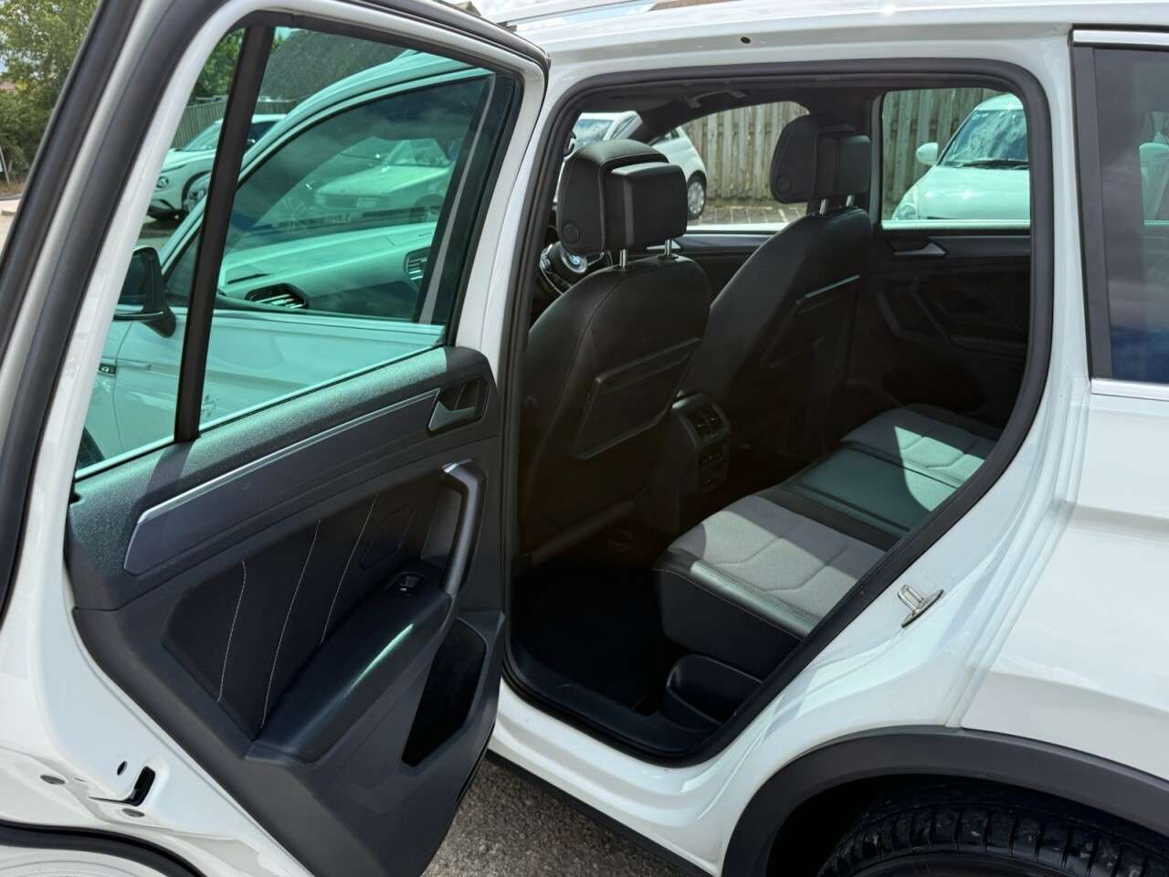 2019 VOLKSWAGEN TIGUAN 2019 VOLKSWAGEN TIGUAN